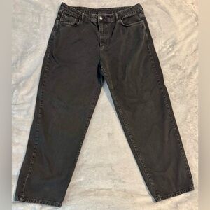 Reclaimed Vintage Inspired 90s classic straight jeans in washed black 38”x 32”